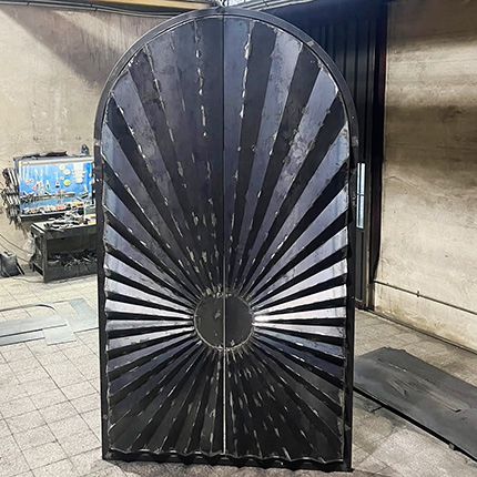  طراحی و ساخت انواع درب و پنجره